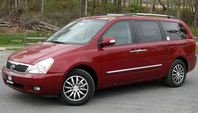 Reasons to Buy a Minivan With a Buy-Here, Pay-Here Loan